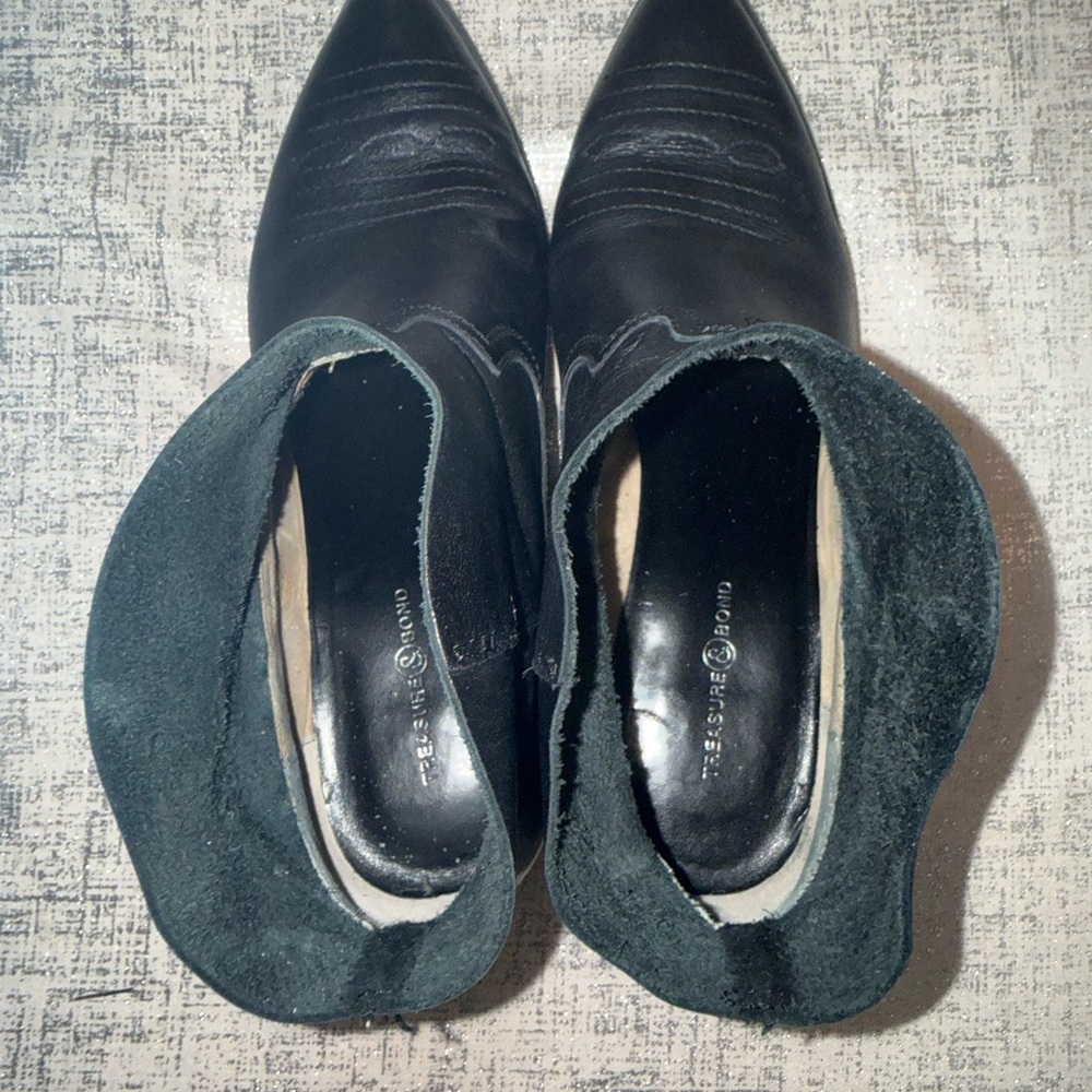 Treasure & Bond Black Pointed-Toe Western Ankle Boots - Picture 10 of 16